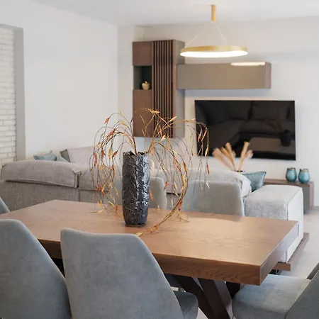 Mvm Luxe Apartament Corfu (city)