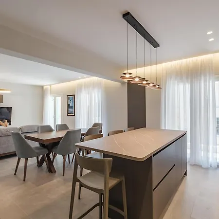 Mvm Luxe Apartament Corfu (city)
