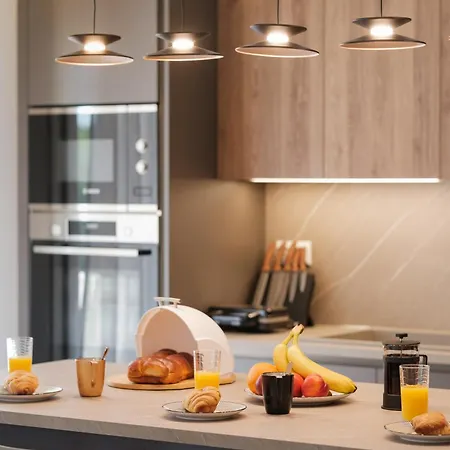 Mvm Luxe * Corfu (city)