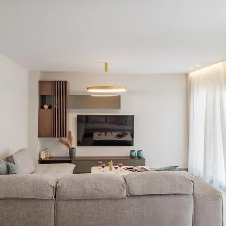 Mvm Luxe Apartamento Corfu (city)