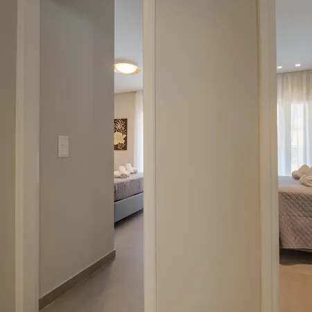 Mvm Luxe * Corfu (city)