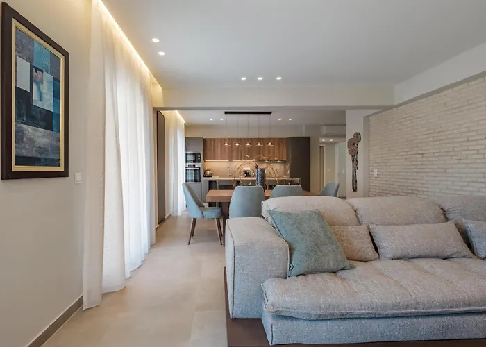 Mvm Luxe * Corfu (city)