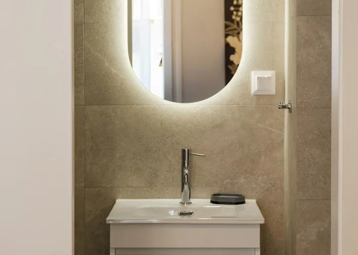 Mvm Luxe * Corfu (city)
